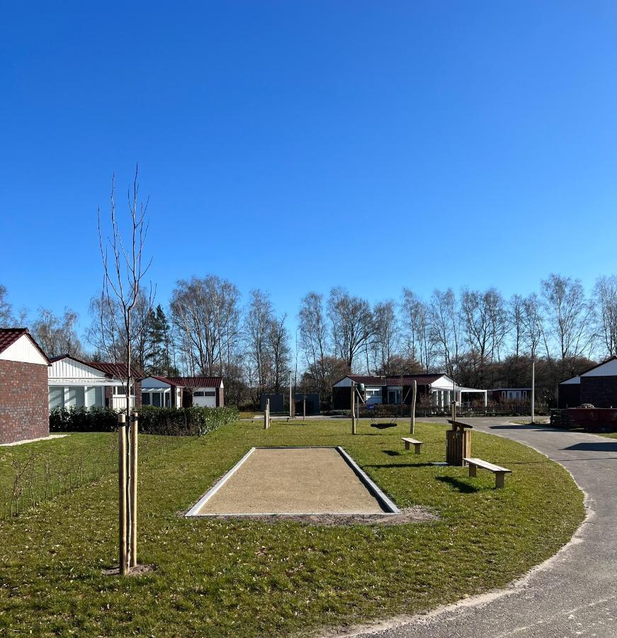 Ferienhaus Am Quendorfer See, Nr. 26 Шуторф Екстериор снимка